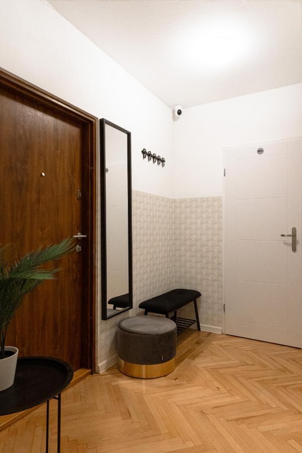 Clicktheflat Conrada Apart Rooms Βαρσοβία Εξωτερικό φωτογραφία