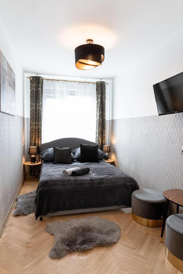Clicktheflat Conrada Apart Rooms Βαρσοβία Εξωτερικό φωτογραφία