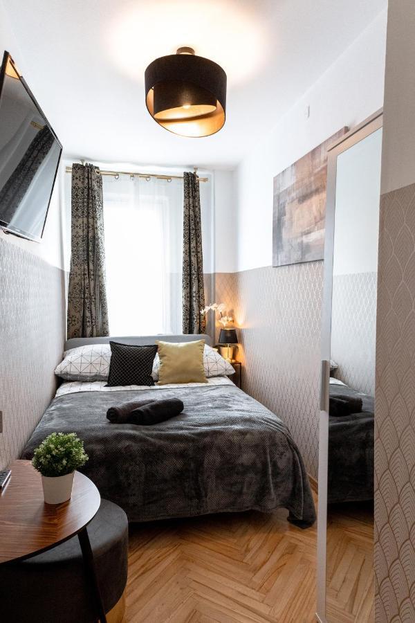 Clicktheflat Conrada Apart Rooms Βαρσοβία Εξωτερικό φωτογραφία
